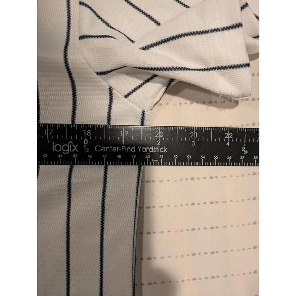 Nike Aaron Judge #99 New York Yankees Pinstripe Jersey Youth Large 14/16 MLB - Picture 7 of 8